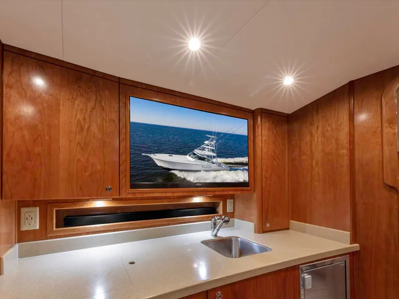 Slide: The Image of Albemarle 41 Express 2020 - 29