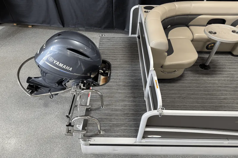 Slide: The Image of Premier 230 Sunsation 2023 - 11