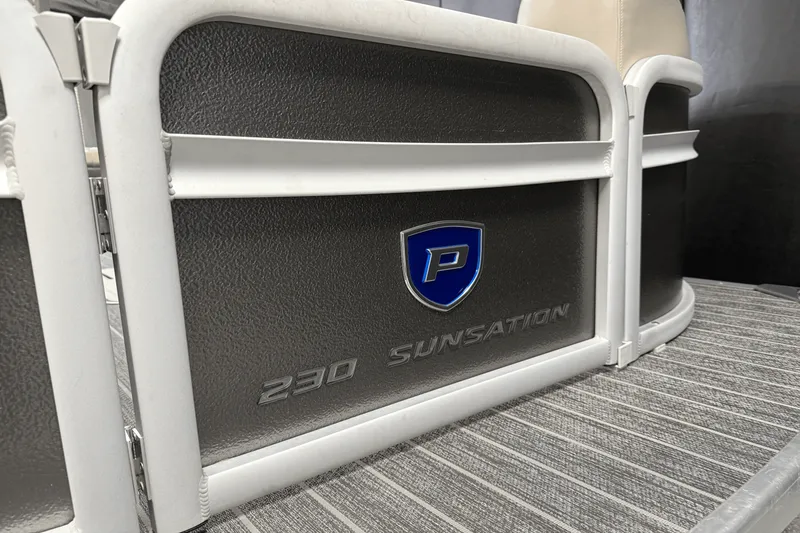 Slide: The Image of Premier 230 Sunsation 2023 - 13