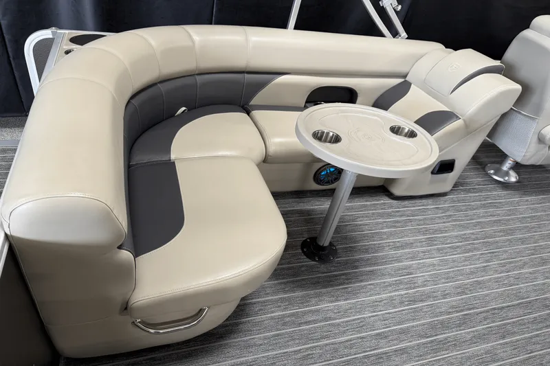 Slide: The Image of Premier 230 Sunsation 2023 - 22