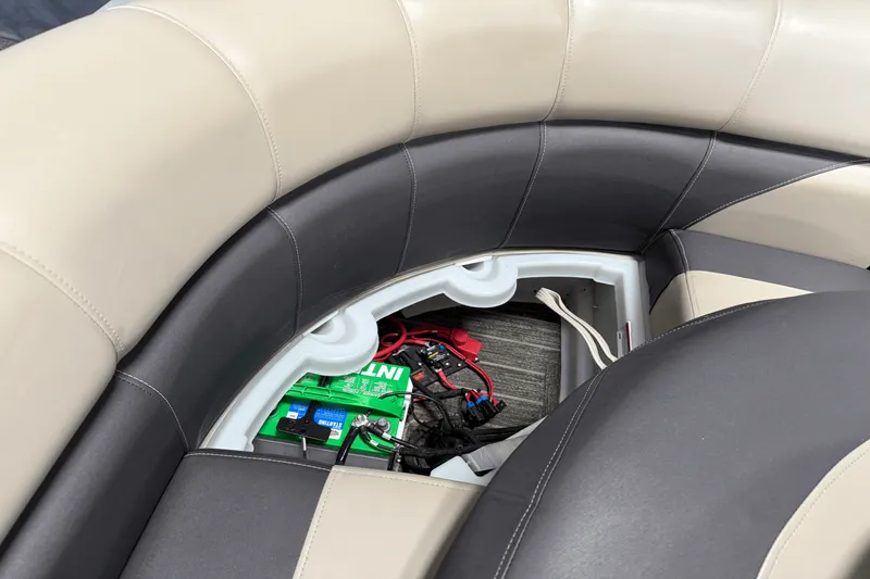 Slide: The Image of Premier 230 Sunsation 2023 - 25