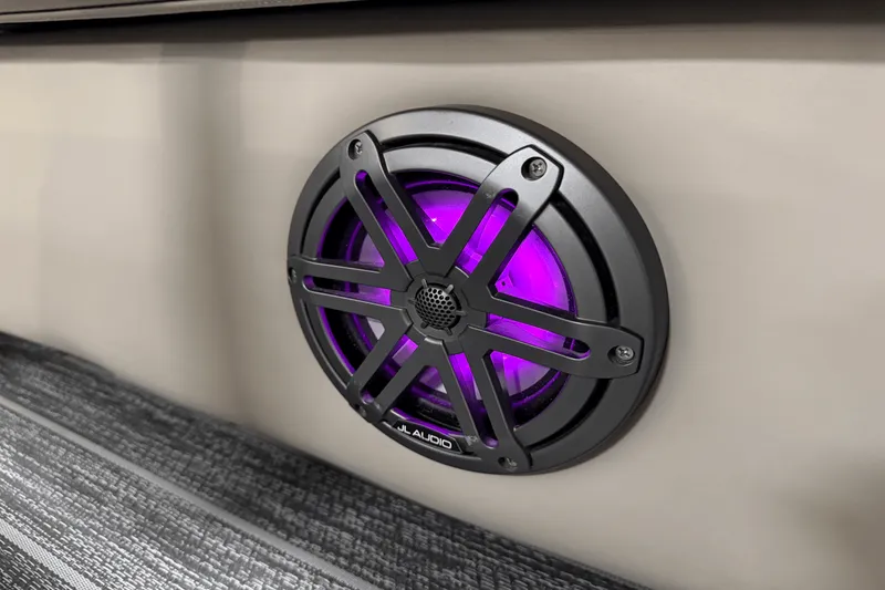 Slide: The Image of Premier 230 Sunsation 2023 - 28