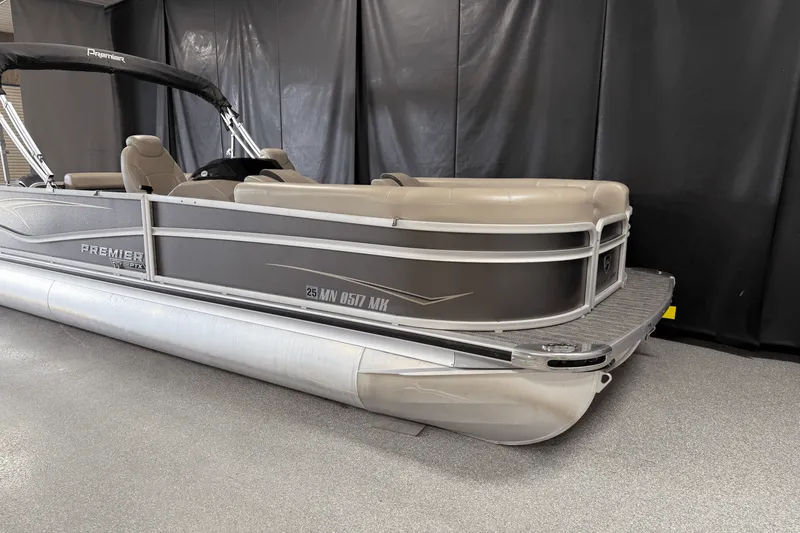 Slide: The Image of Premier 230 Sunsation 2023 - 3