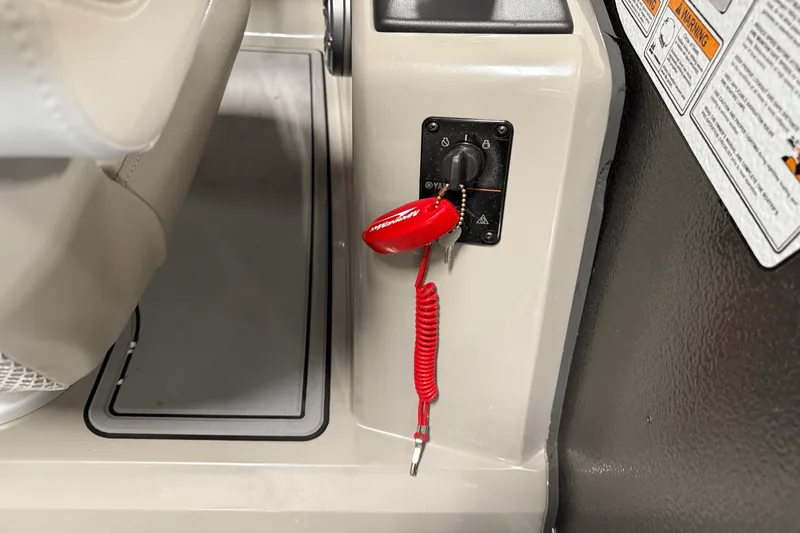 Slide: The Image of Premier 230 Sunsation 2023 - 38