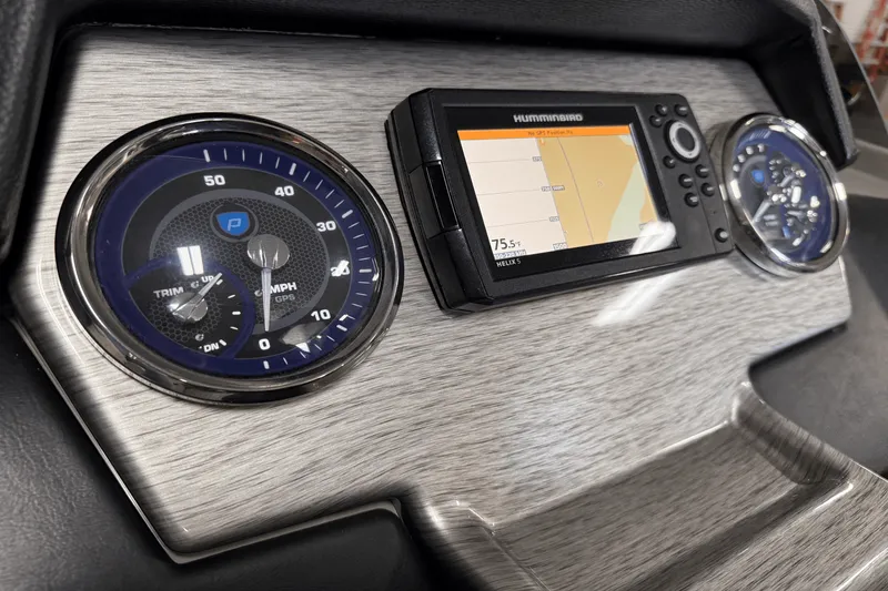 Slide: The Image of Premier 230 Sunsation 2023 - 47