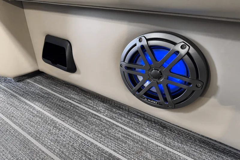 Slide: The Image of Premier 230 Sunsation 2023 - 61