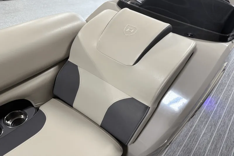 Slide: The Image of Premier 230 Sunsation 2023 - 66