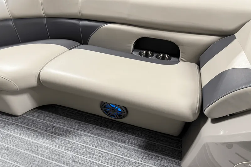 Slide: The Image of Premier 230 Sunsation 2023 - 70