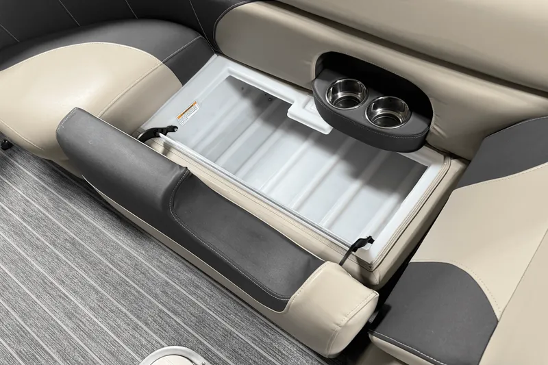 Slide: The Image of Premier 230 Sunsation 2023 - 72