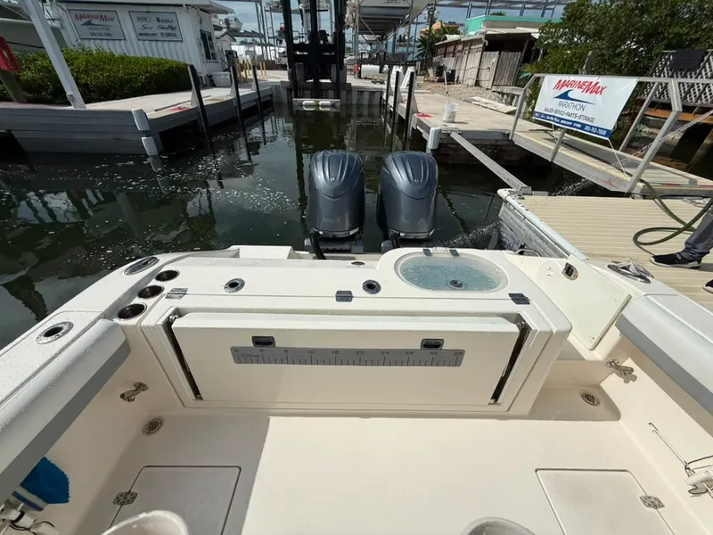 Slide: The Image of Cobia 261 CENTER CONSOLE 2018 - 21