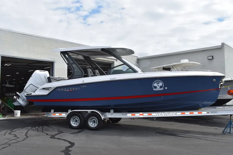 Slide: The Image of Venture Trailers Aluminum Triple Axle Commander Series COM-12600 2026 - 126