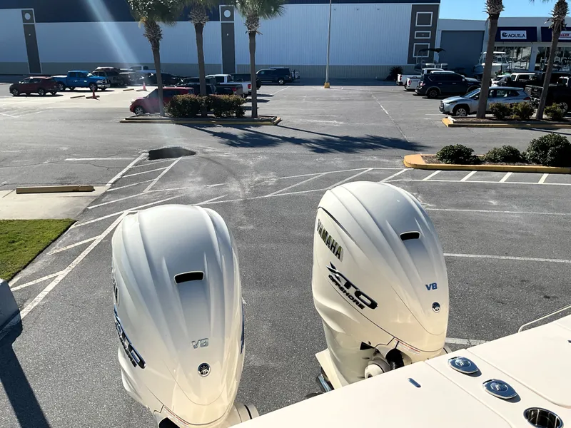 Slide: The Image of Grady-White Freedom 345 2026 - 14