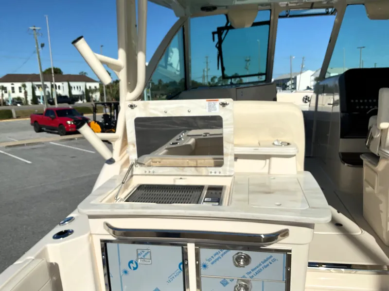 Slide: The Image of Grady-White Freedom 345 2026 - 18