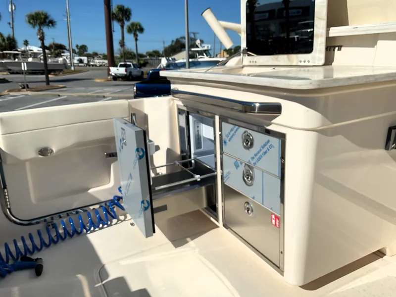 Slide: The Image of Grady-White Freedom 345 2026 - 22