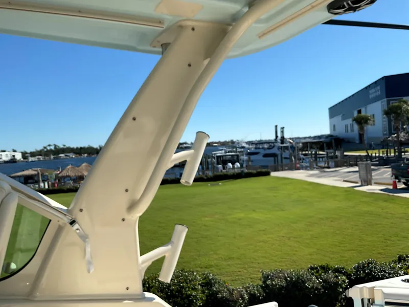 Slide: The Image of Grady-White Freedom 345 2026 - 25