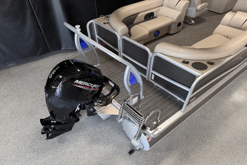 Slide: The Image of Premier 230 Sunsation 2022 - 10