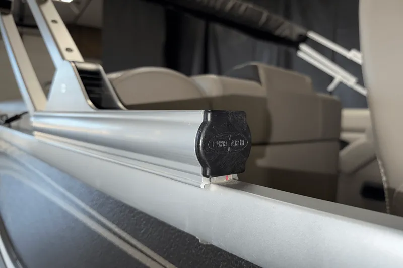 Slide: The Image of Premier 230 Sunsation 2022 - 14