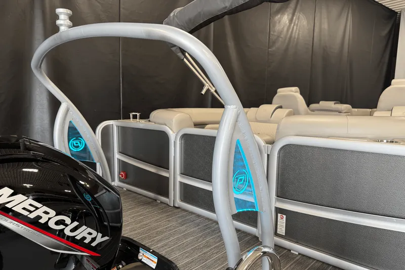 Slide: The Image of Premier 230 Sunsation 2022 - 21