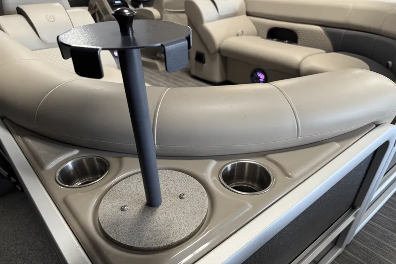 Slide: The Image of Premier 230 Sunsation 2022 - 23