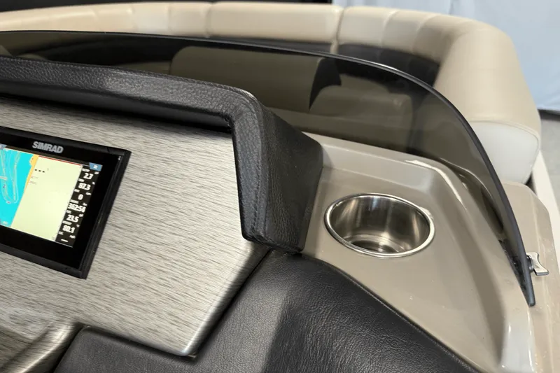 Slide: The Image of Premier 230 Sunsation 2022 - 61