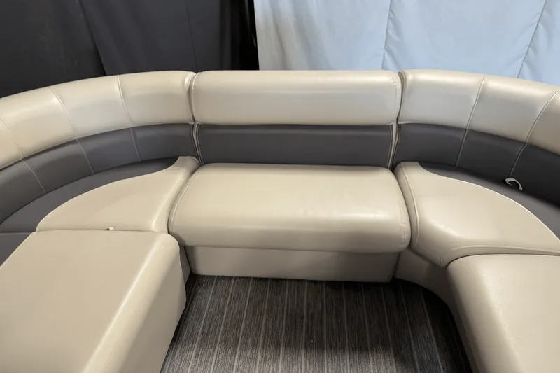 Slide: The Image of Premier 230 Sunsation 2022 - 64