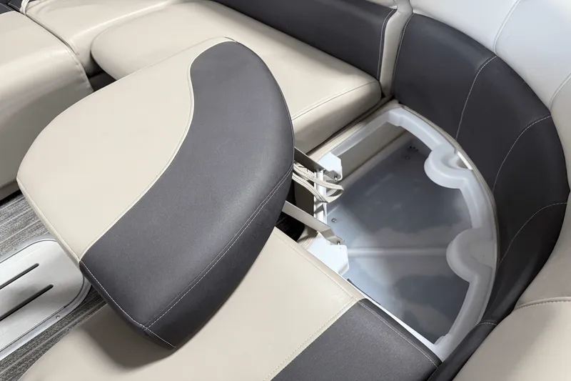 Slide: The Image of Premier 230 Sunsation 2022 - 69