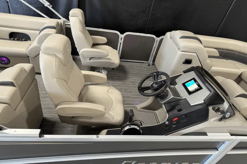 Slide: The Image of Premier 230 Sunsation 2022 - 7