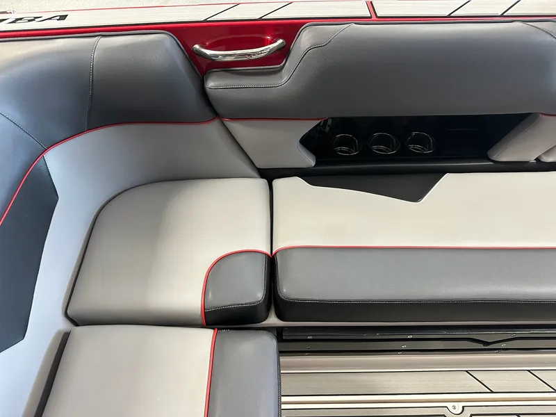 Slide: The Image of Moomba MAKAI 2019 - 30