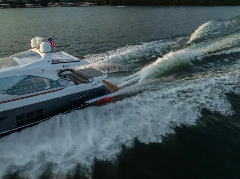 Slide: The Image of Azimut S6 2023 - 4