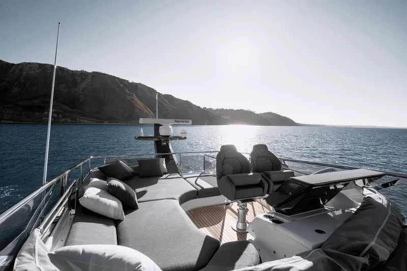Slide: The Image of Azimut S6 2023 - 21