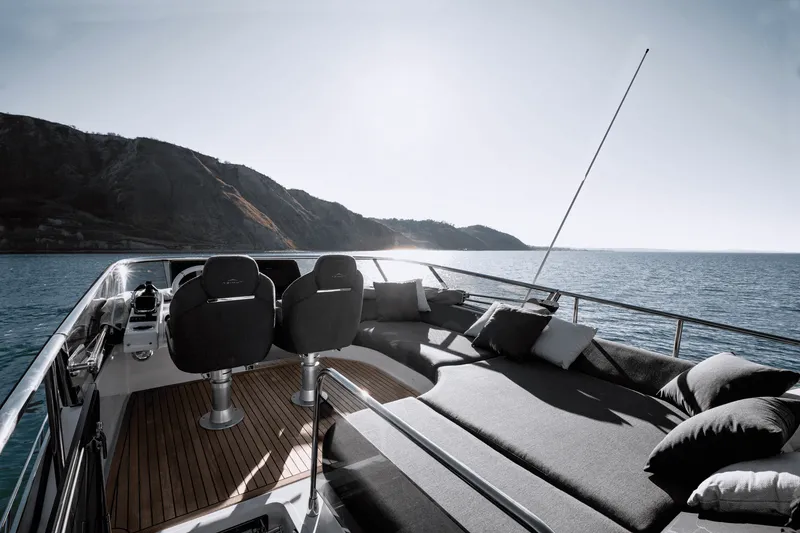 Slide: The Image of Azimut S6 2023 - 22