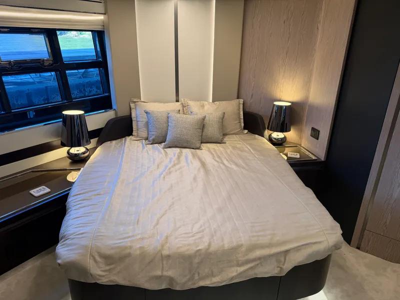 Slide: The Image of Azimut S6 2023 - 44