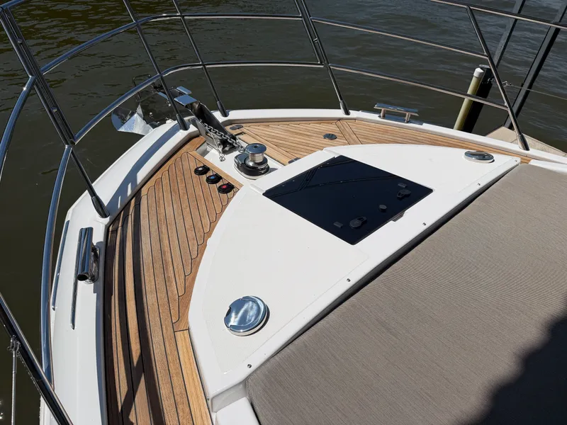 Slide: The Image of Azimut S6 2023 - 20