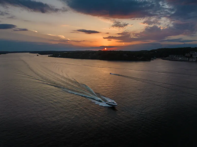 Slide: The Image of Azimut S6 2023 - 17