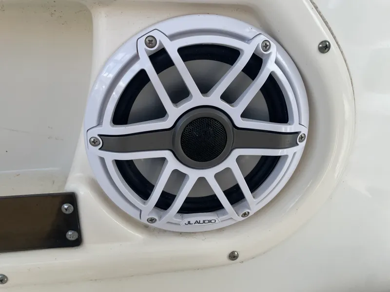 Slide: The Image of Boston Whaler 255 CONQUEST 2009 - 14