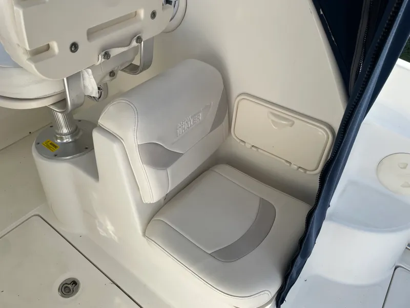 Slide: The Image of Boston Whaler 255 CONQUEST 2009 - 20