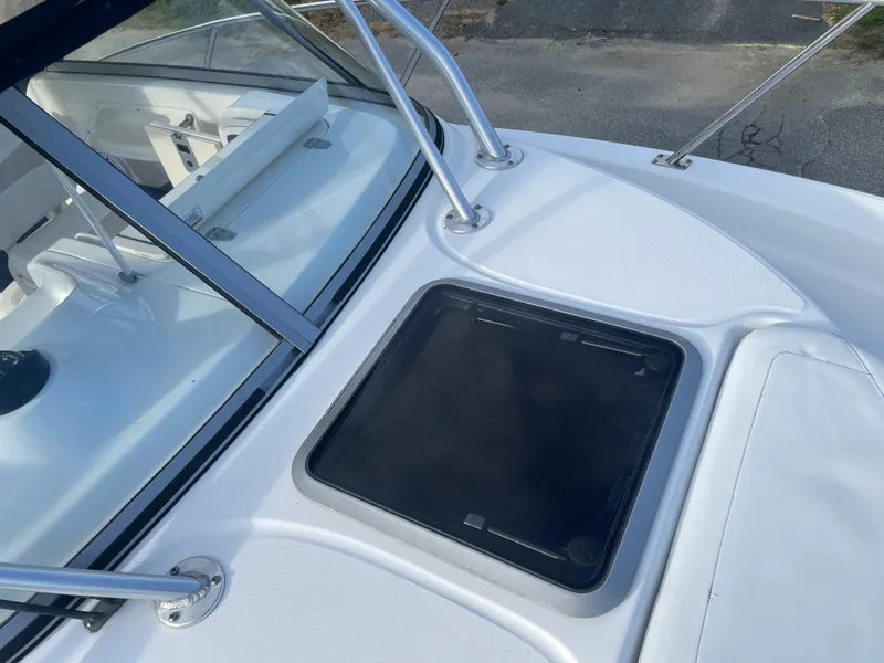 Slide: The Image of Boston Whaler 255 CONQUEST 2009 - 30