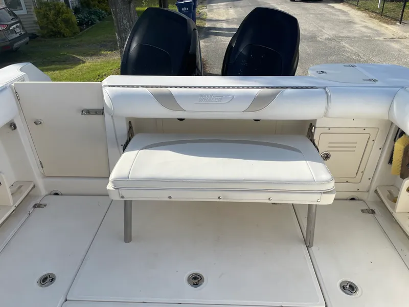 Slide: The Image of Boston Whaler 255 CONQUEST 2009 - 48