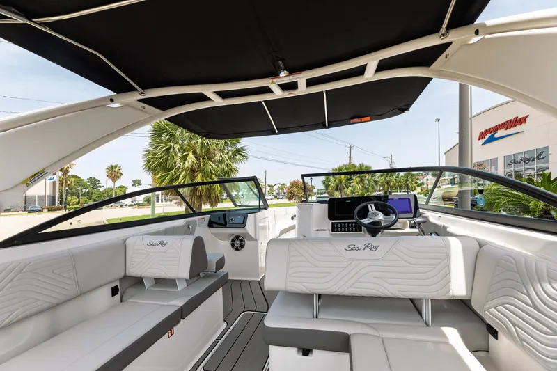 Slide: The Image of Sea Ray SDX 270 Surf 2025 - 11