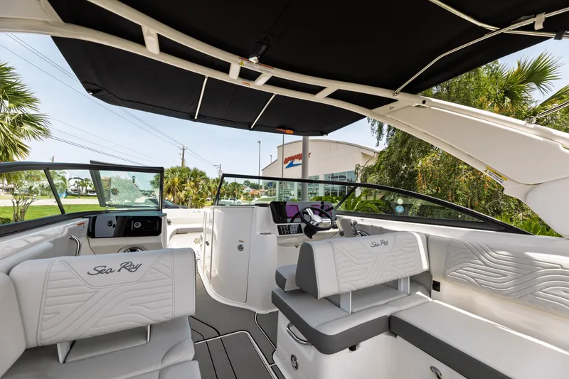 Slide: The Image of Sea Ray SDX 270 Surf 2025 - 13