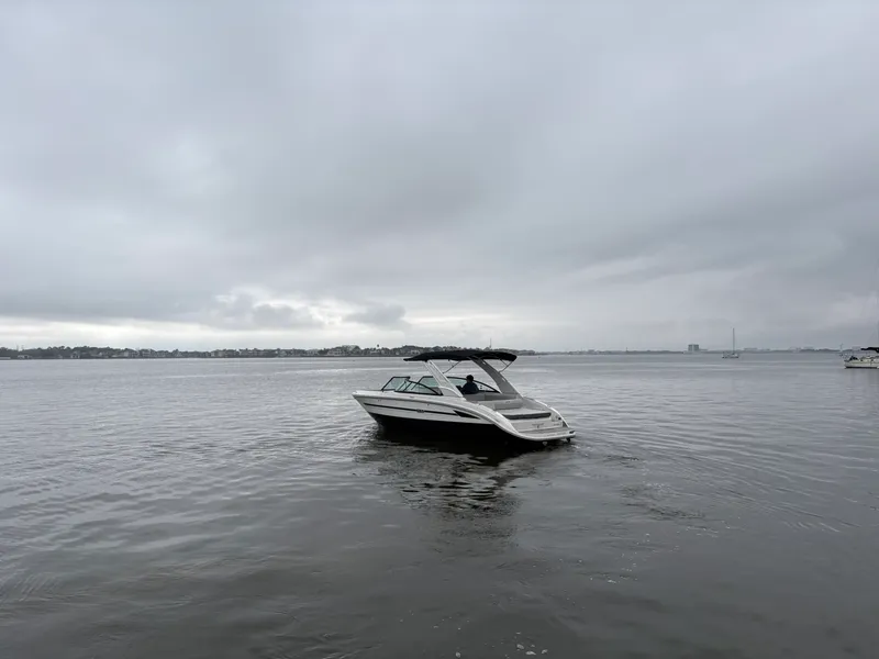 Slide: The Image of Sea Ray SDX 270 Surf 2025 - 4