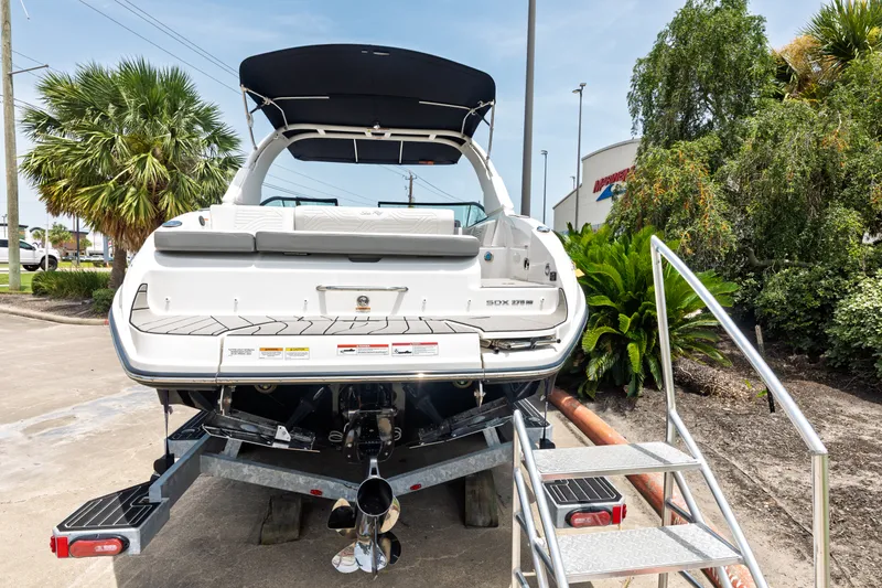 Slide: The Image of Sea Ray SDX 270 Surf 2025 - 8