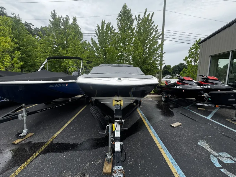 Slide: The Image of Yamaha SX190 2013 - 1