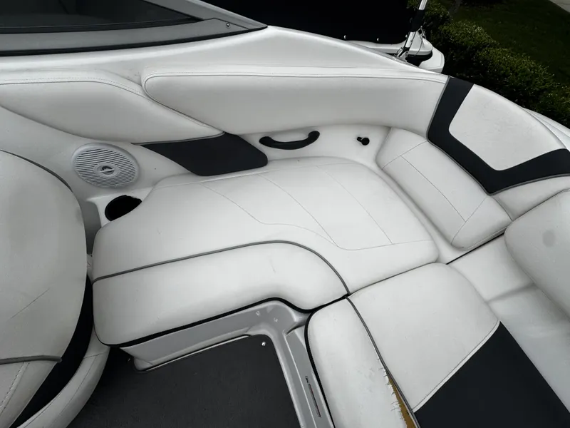 Slide: The Image of Yamaha SX190 2013 - 24