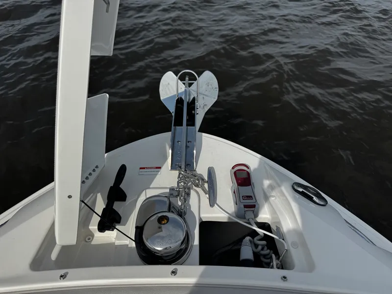 Slide: The Image of Sea Ray 260 SLX OB 2025 - 31