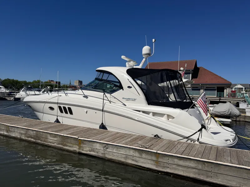 The Image of Sea Ray 38 Sundancer 2007 - 0