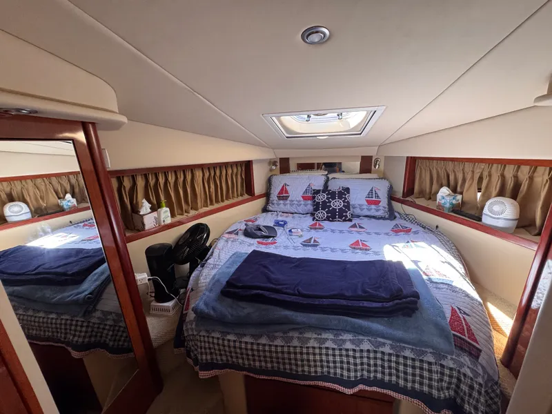 Slide: The Image of Sea Ray 38 Sundancer 2007 - 23