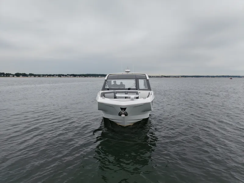 Slide: The Image of Galeon 375 GTO 2025 - 4
