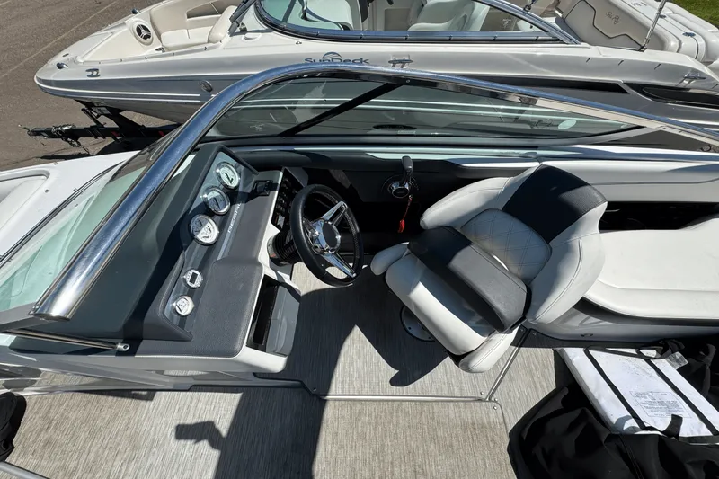 Slide: The Image of Regal 2300 BOW RIDER 2018 - 18