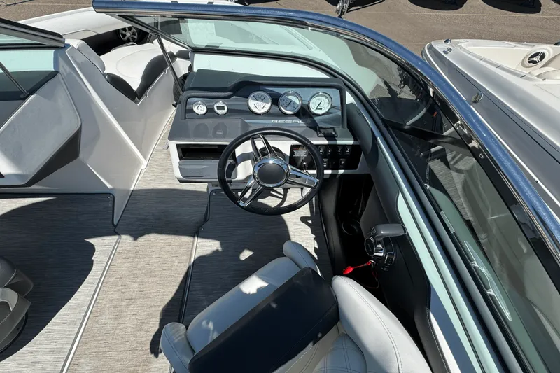 Slide: The Image of Regal 2300 BOW RIDER 2018 - 19